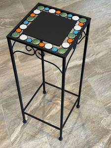 lot 53D image: LL - Lightweight Metal Accent Table or Plant Stand with Mosaic Top