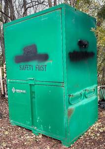 lot 127H image: Y  - Greenlee Heavy-Duty Jobsite Storage Cabinet 81.5 x 23 x 35.5