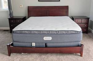 lot 5L image: MB - Cresent King Headboard with 2 Wood Coordinating Nightstands