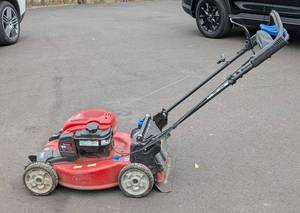 lot 106 image: G - Toro 22 Inch Recycler AWD Self-Propelled Lawnmower