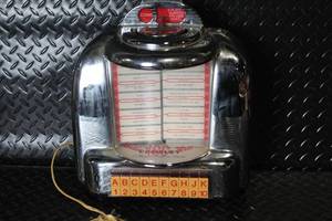 lot 104 image: Crosley CR-9 Limited Edition Collectors Edition Radio Jukebox Style