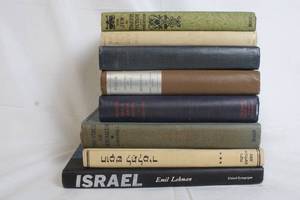 lot 164 image: Collection of 8 Vintage and Classic Books Including Israel Titles