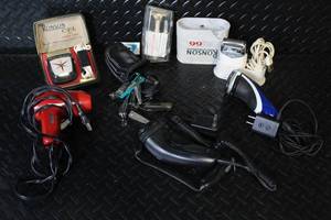 lot 271 image: Lot of Vintage Ronson Electric Shavers, Clippers, and Hair Dryer
