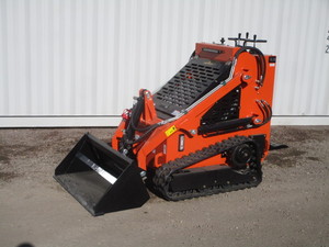 lot 2 image: LandHero LDH-T460 Ride on Skid Steer
