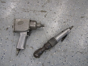 lot 14 image: 12 Impact & 38 Ratchet