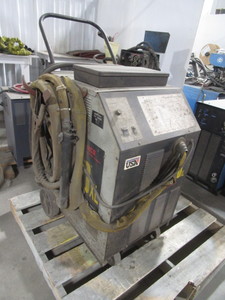 lot 24 image: Thermal Dynamics PakMaster 150XL Plasma Cutter wBox of Consumables
