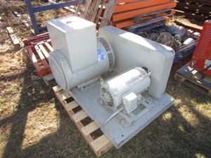 lot 68 image: Magna Plus Synchronous AC Generator