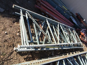 lot 87 image: 5pcs 16x48 Pallet Racking Uprights