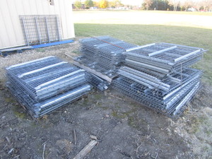 lot 94 image: Pallet Rack Wire Decking Approx. 70pcs 42