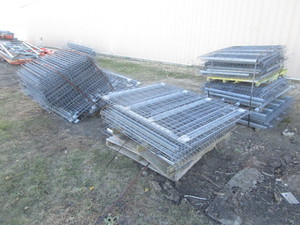 lot 95 image: Pallet Rack Wire Decking Approx. 22pcs 42  42pcs 48