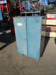 lot 108 image: Metal Cabinet 24x17x40