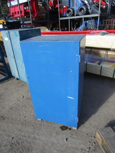 lot 110 image: Metal Cabinet 20x13x38