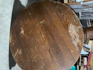 lot 1 image: Oak table 4 round wpedestal