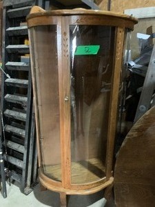 lot 2 image: Vintage Oak hutch