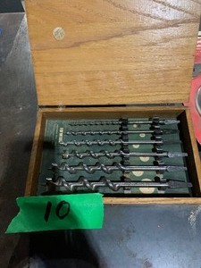 lot 10 image: Misc tool lot