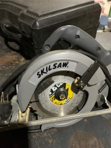lot 20 image: Skil saw and jig saw
