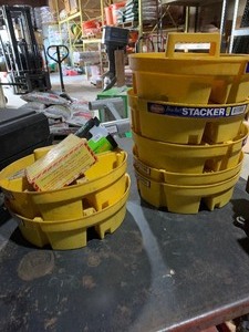 lot 24 image: Nail stacker wcontents