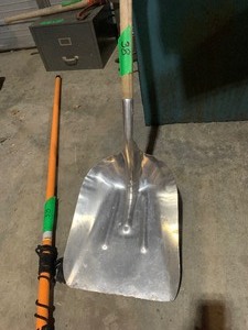 lot 38 image: Branch trimmer, shovel