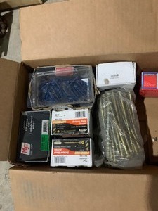 lot 41 image: Assorted bolts and screws