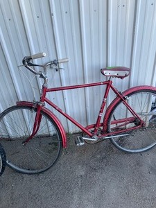 lot 45 image: Schwinn bike, Huffy Sportsman bike