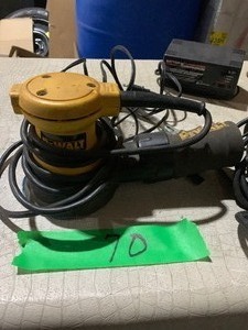 lot 70 image: Dewalt sander, skil drill, more