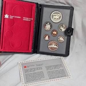 lot 2 image: 1985 Canadian Proof Set, 7 Coin Set in Beautiful Case
