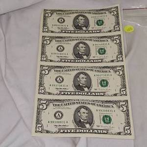 lot 100 image: 1995 4-Uncut $5 Lincoln Bill Lot