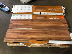 lot 27 image: Pallet with MSI Hawaiian Koa 22 MIL x 9 in. W x 48 in. L Click Lock Waterproof Luxury Vinyl Plank Flooring (20.13 sq. ft.Case) customer return see pictures