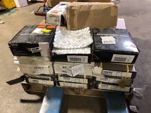 lot 35 image: Pallet with assorted ceramicDecor tiles various models and conditions