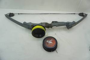 lot 46 image: Indian Compound Bow with reels for Bowfishing