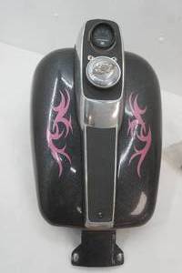 lot 52 image: Harley-Davidson FXR Fuel Tank with Custom Paint