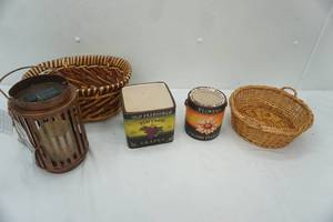 lot 59 image: Decorative Baskets and Decorative Solar Lantern
