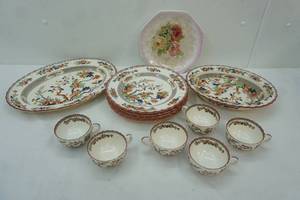 lot 97 image: Vintage Copeland Spode China Set