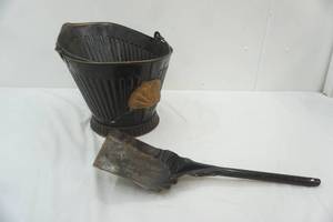lot 176 image: Vintage Coal Scuttle and Scoop