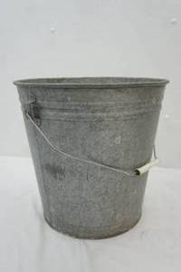 lot 177 image: Vintage Galvanized Bucket 13 tall by 13 diameter