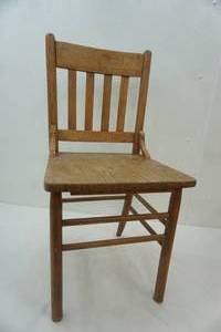 lot 204 image: Vintage Wooden Chair. 18 seat height 34 overall height