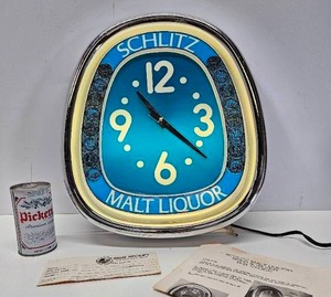 lot 59 image: Schlitz Malt Liquor Lighted Sign