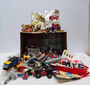 lot 77 image: Lot of Legos with Manuals