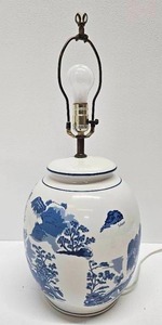 lot 101 image: Mid Century Blue and White Asian Theme Ginger Jar Table Lamp