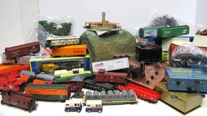 lot 15 image: Very Nice HUGE Estate Lot of Assorted HO Trains & MANY Accessories Transformers etc