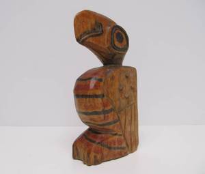 lot 21 image: Vintage 1930s era Hand Carved & Painted Primitive Folk Art Eagle