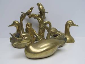 lot 22 image: Large Lot of Vintage Heavy Solid Brass Ducks Owls Birds etc