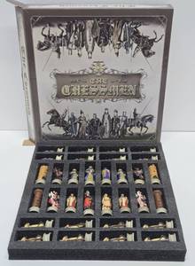 lot 210 image: Unused THE CHESSMEN Veronese Hand Painted Chess Set