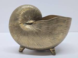 lot 262 image: Larger Vintage Solid Brass Tri-Legged Nautilus Shell Bowl