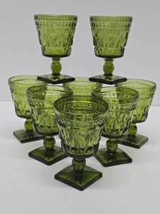 lot 266 image: Set of 8 Vintage Indiana Glass Park Lane Green Goblets