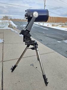 lot 1 image: Excellent Condition MEADE Telescope wTripod 