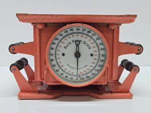 lot 288 image: Very Cool Old Vintage Industrial Bathroom Scale