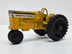 lot 291 image: Vintage MINNEAPOLIS MOLINE Diecast Toy Tractor