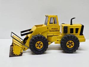 lot 297 image: Vintage 1960s-70s era TONKA Mighty Loader