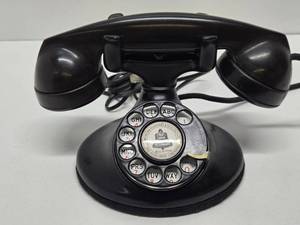 lot 303 image: Old Vintage Western Electric Rotary Dial Telephone